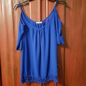 Cold shoulder top